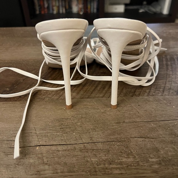 Heels - Picture 3 of 8